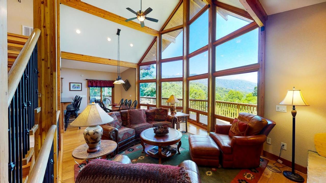 --Mountain Chalet Getaway With Breathtaking View Next To Tail Of Dragon-- Villa Robbinsville Exterior photo